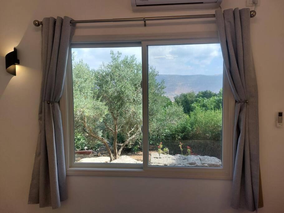 הבית ליד הבוסתן Mikhmannim Екстериор снимка